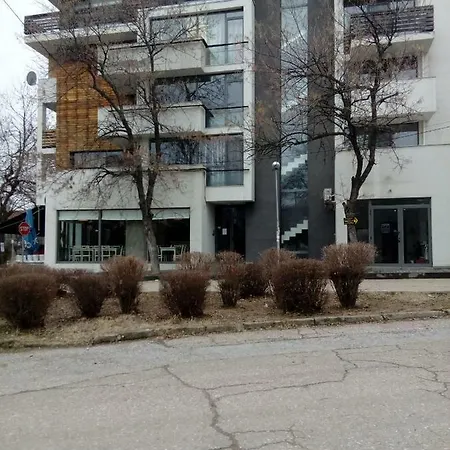 студио бижу Apartamento Hisarya