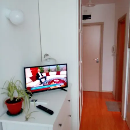 студио бижу Апартамент